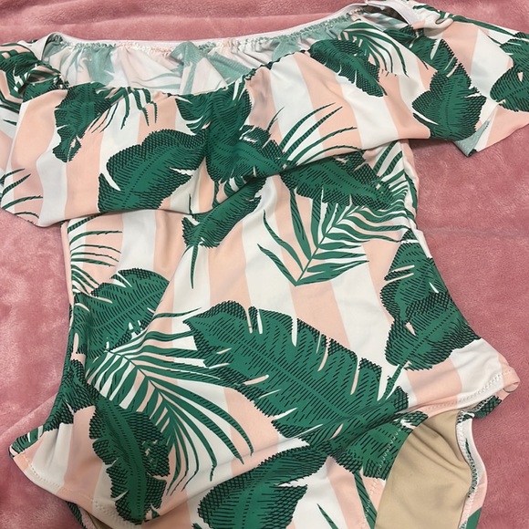 Shade Critters swim suit-size 2 - Picture 2 of 6